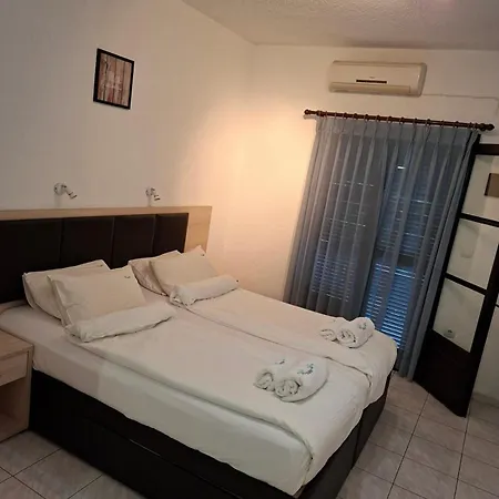 Tassos 2 بيفكوهوري